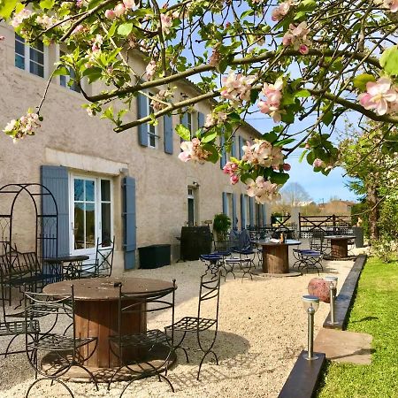 オルネー Le Relais D'Aulnay Bed & Breakfast エクステリア 写真